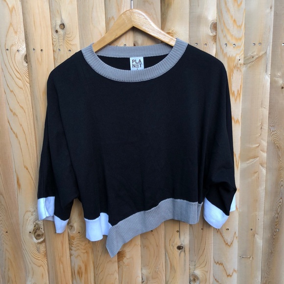 Planet by Lauren G Sweaters - Planet by Lauren G cropped  asymmetrical sweater